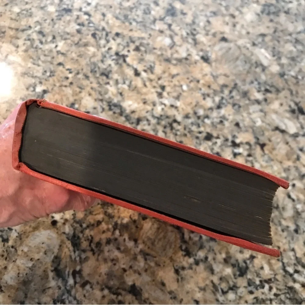 📕VINTAGE Hardcover Book
